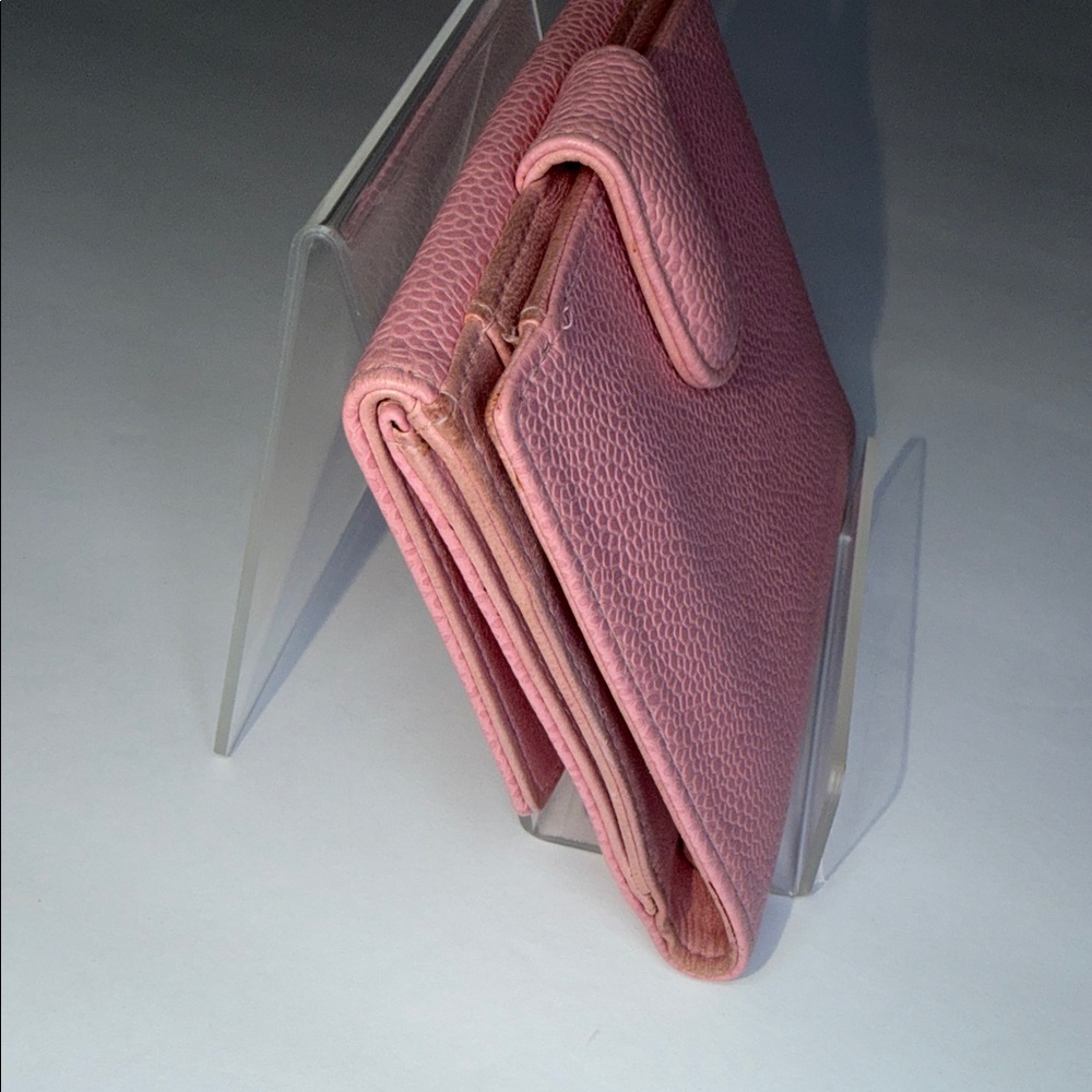 CHANEL NWOT luxury, soft, pebble, pink, leather wallet w/COA and box. Stunning.! - Picture 5 of 9